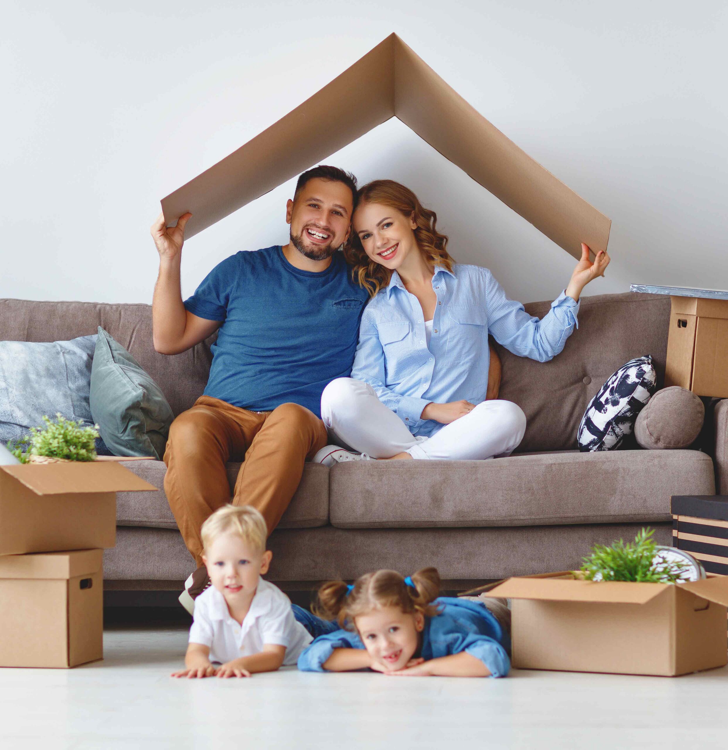 Couple receiving first-time buyer mortgage advice in Essex